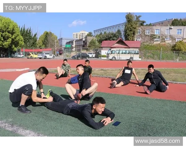 聚焦和平精英EDG团队协作的成功秘诀与战术分析